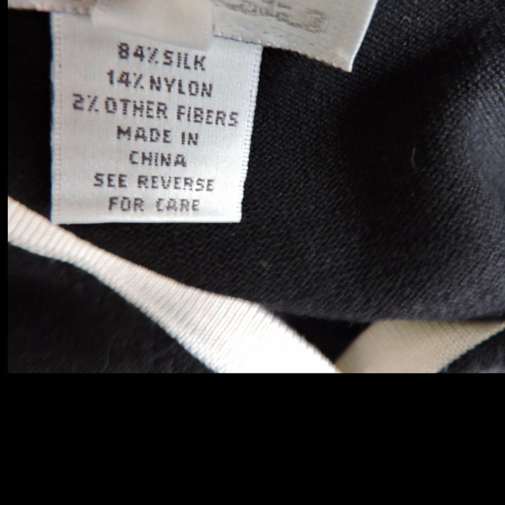 Oscar de la Renta Sweater (Medium) - Picture 6 of 7